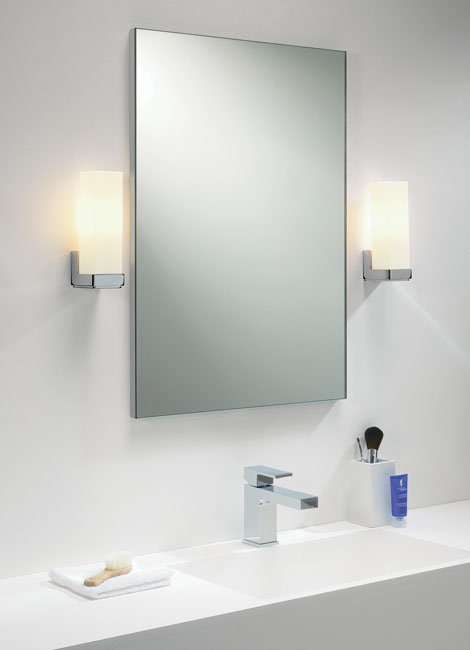 111169001 Bathroom Wall Light Chrome - Image 2
