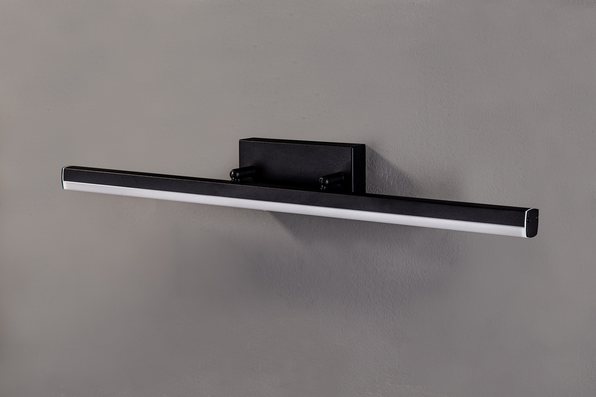 3003593 Black Bathroom Mirror Light - Image 2