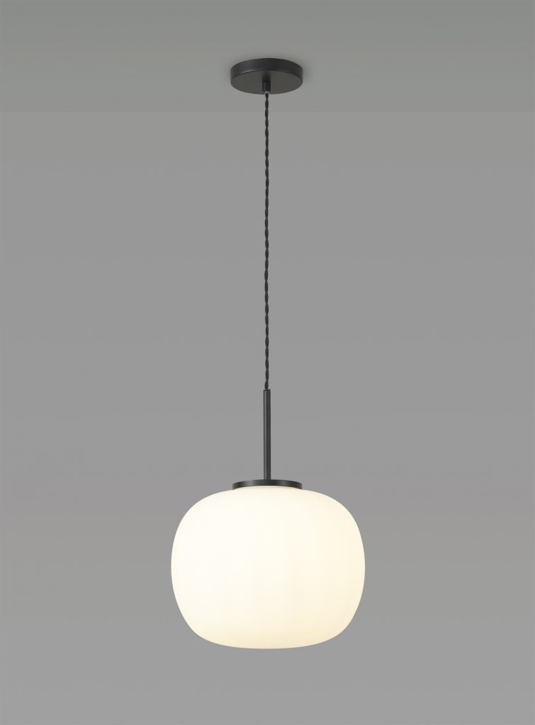 Single Pendant Medium Matt black With Opal Glass