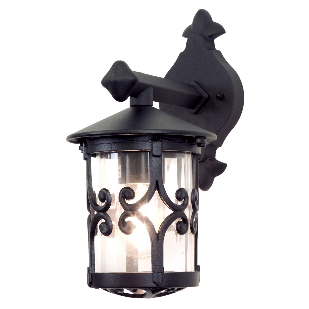 BL8 Hereford Black Wall Lantern